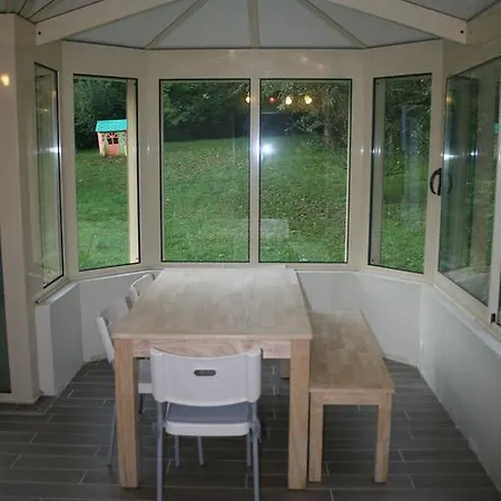 Villa 4 Bedroomed Near Disneyland Paris Coupvray