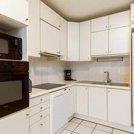 Villa 4 Bedroomed Near Disneyland Paris *