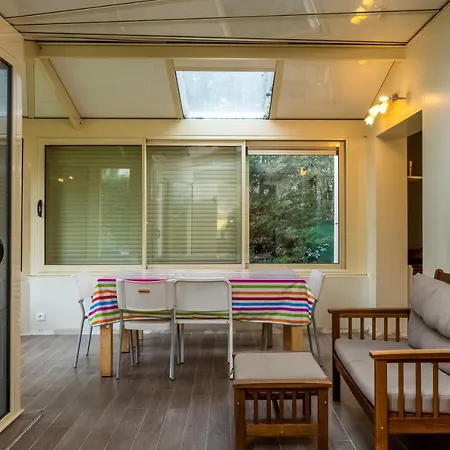 4 Bedroomed Near Disneyland Paris Villa *